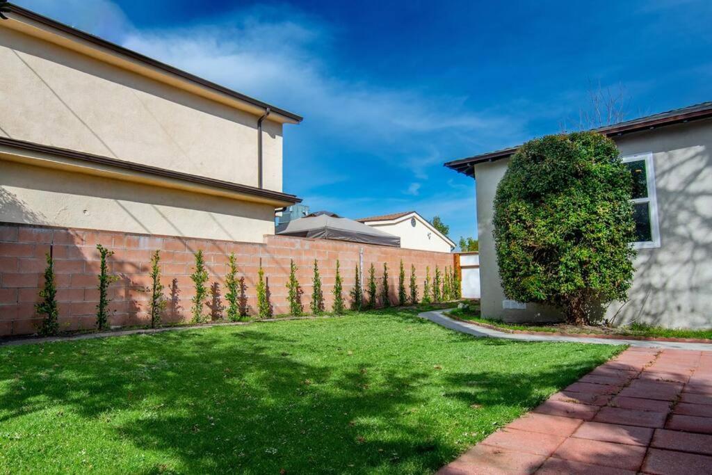 Beautiful 3 Bed 1 Bath Designer Home + Hot Tub Los Angeles Exterior photo